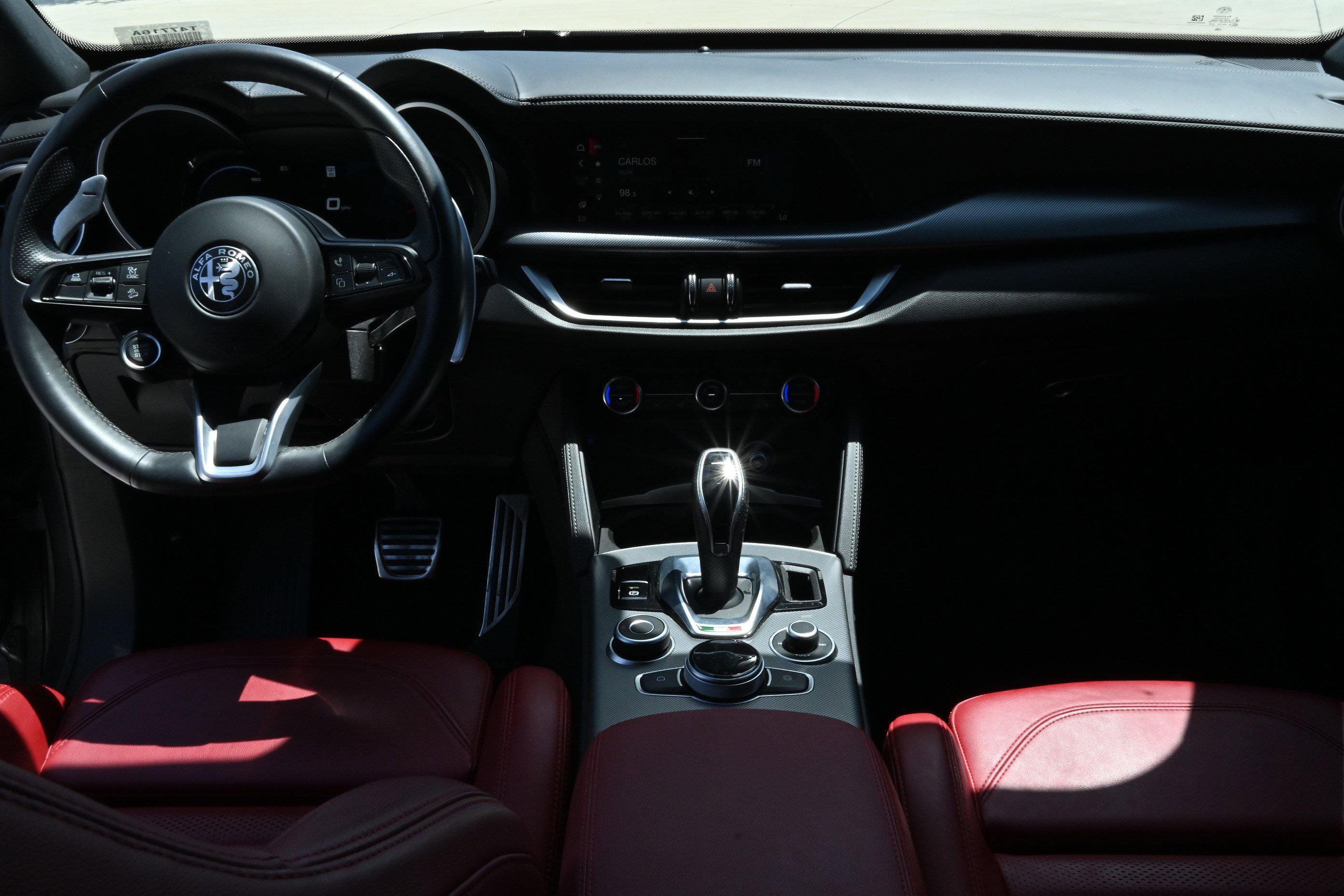 Used 2024 Alfa Romeo Stelvio Veloce AWD/4WD image 18
