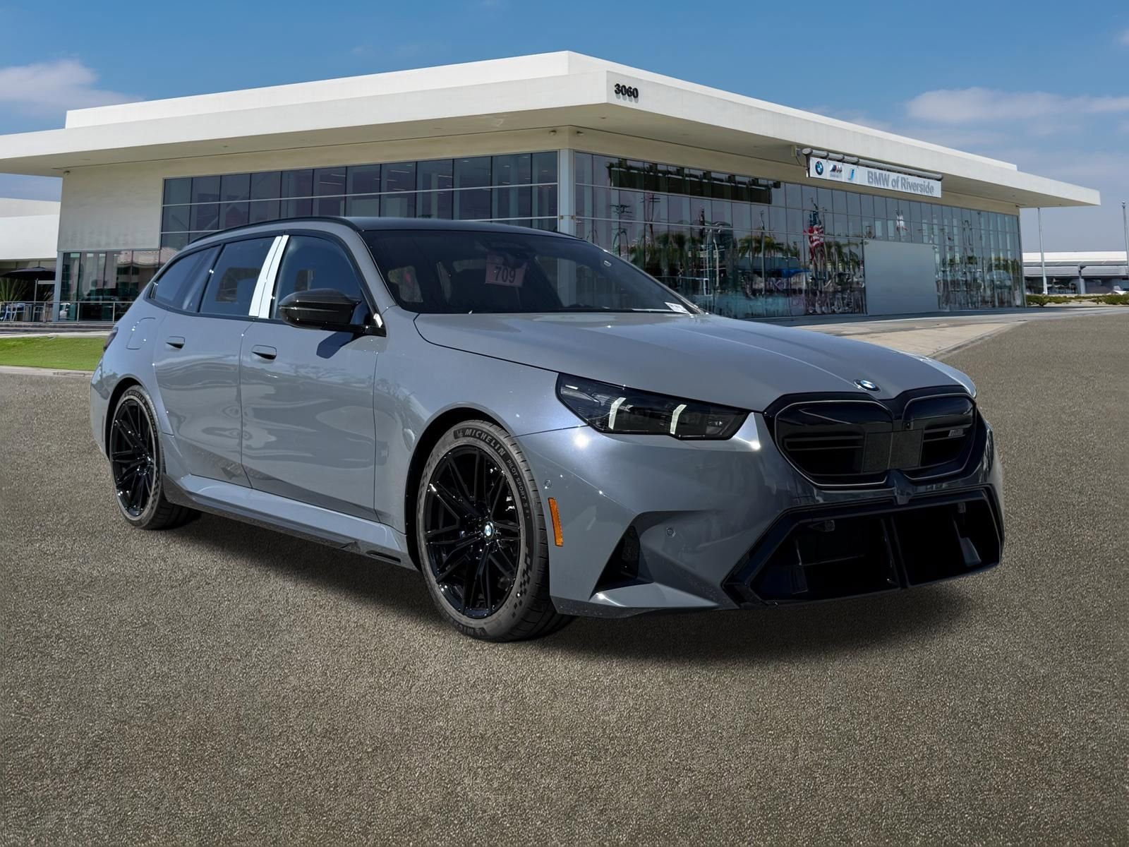New 2026 BMW M5 Touring image 2