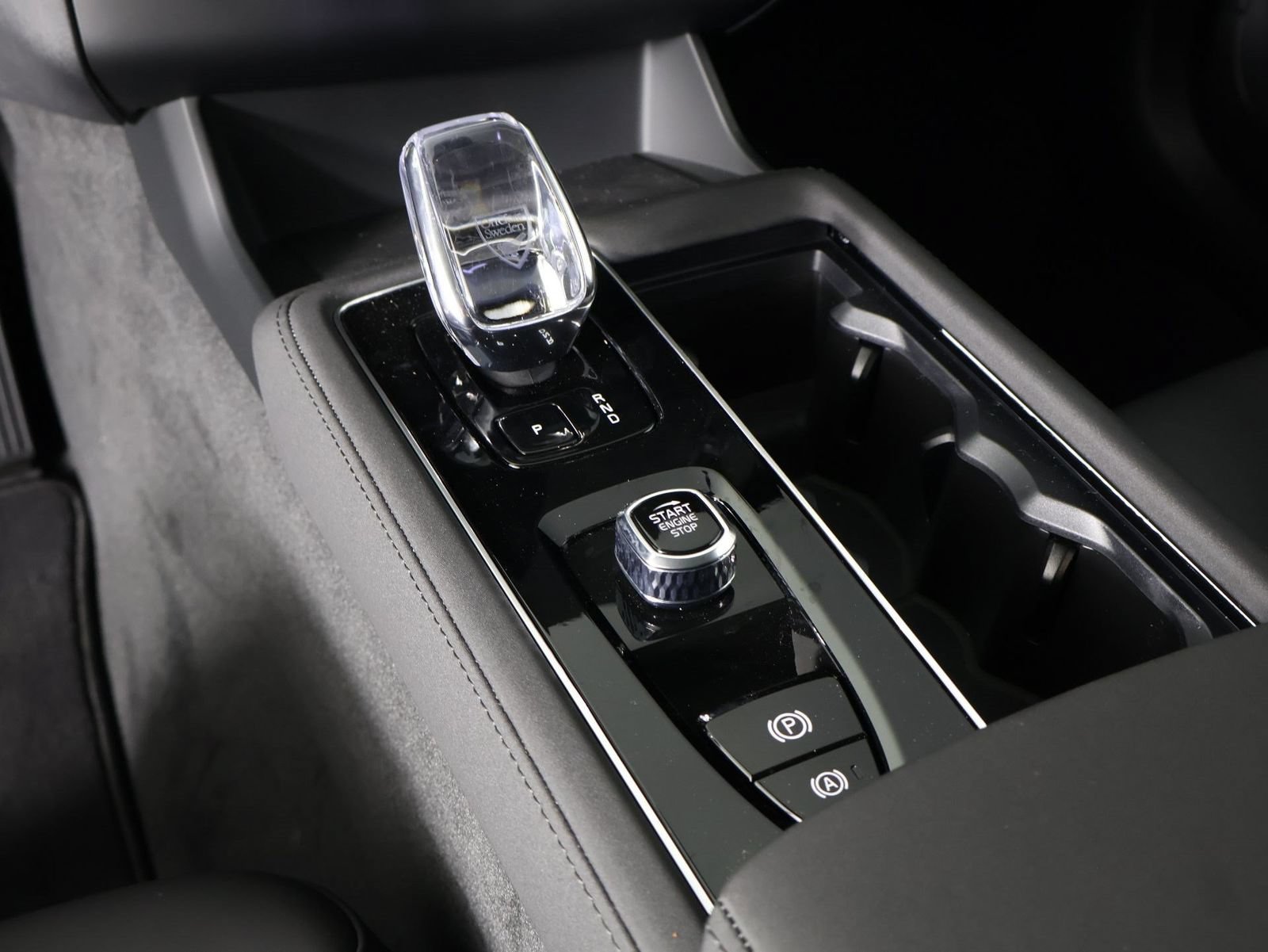 New 2026 Volvo XC90 T8 Plus AWD/4WD image 7