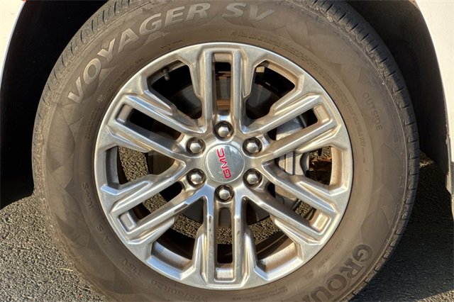 Used 2023 GMC Yukon SLT image 43