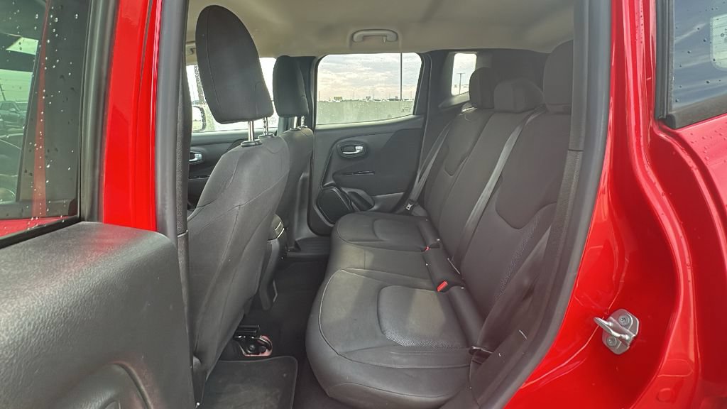 Used 2019 Jeep Renegade Sport w/ Sport Appearance Group FWD image 32