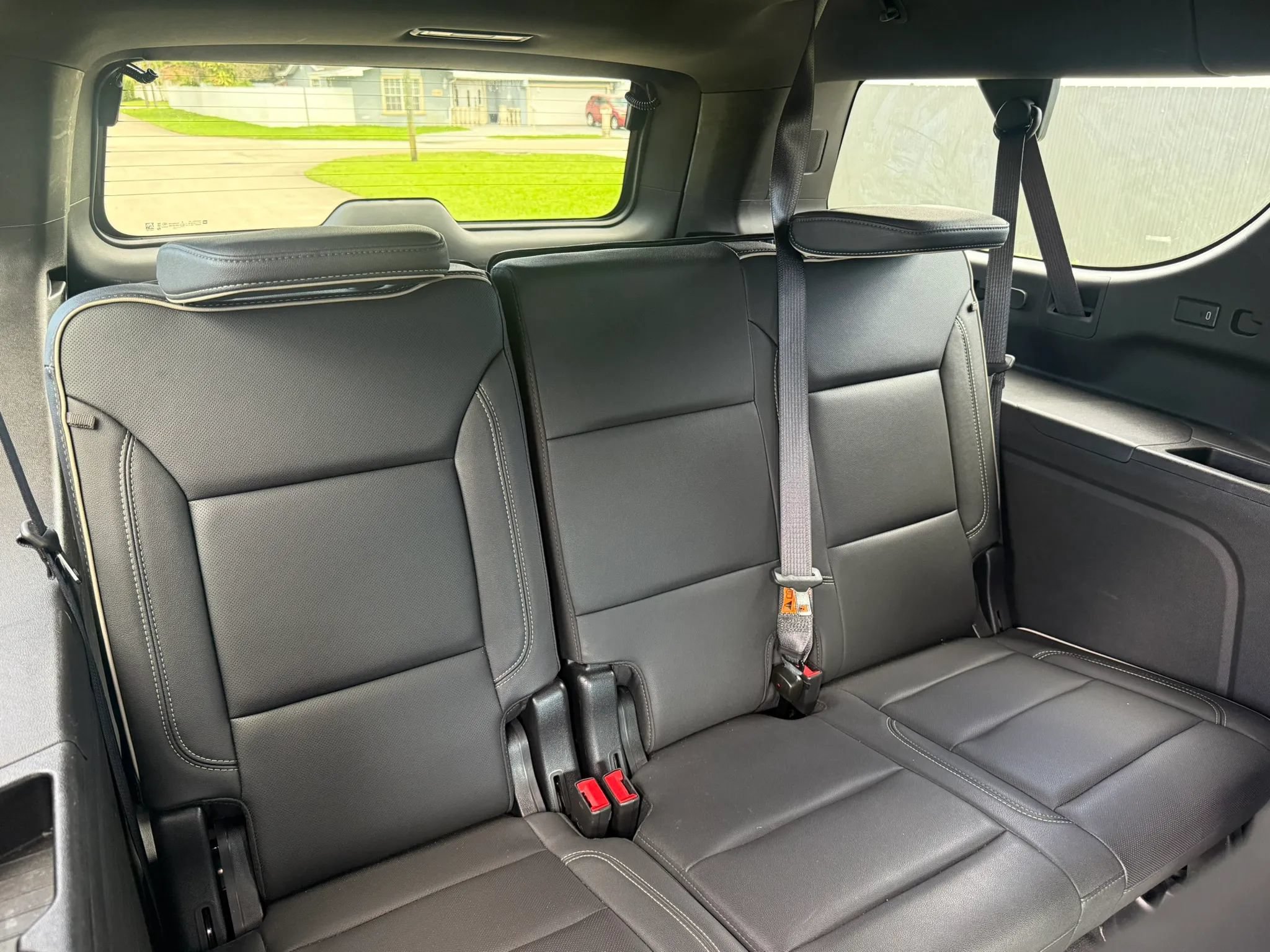 Used 2024 GMC Yukon XL SLT RWD image 13