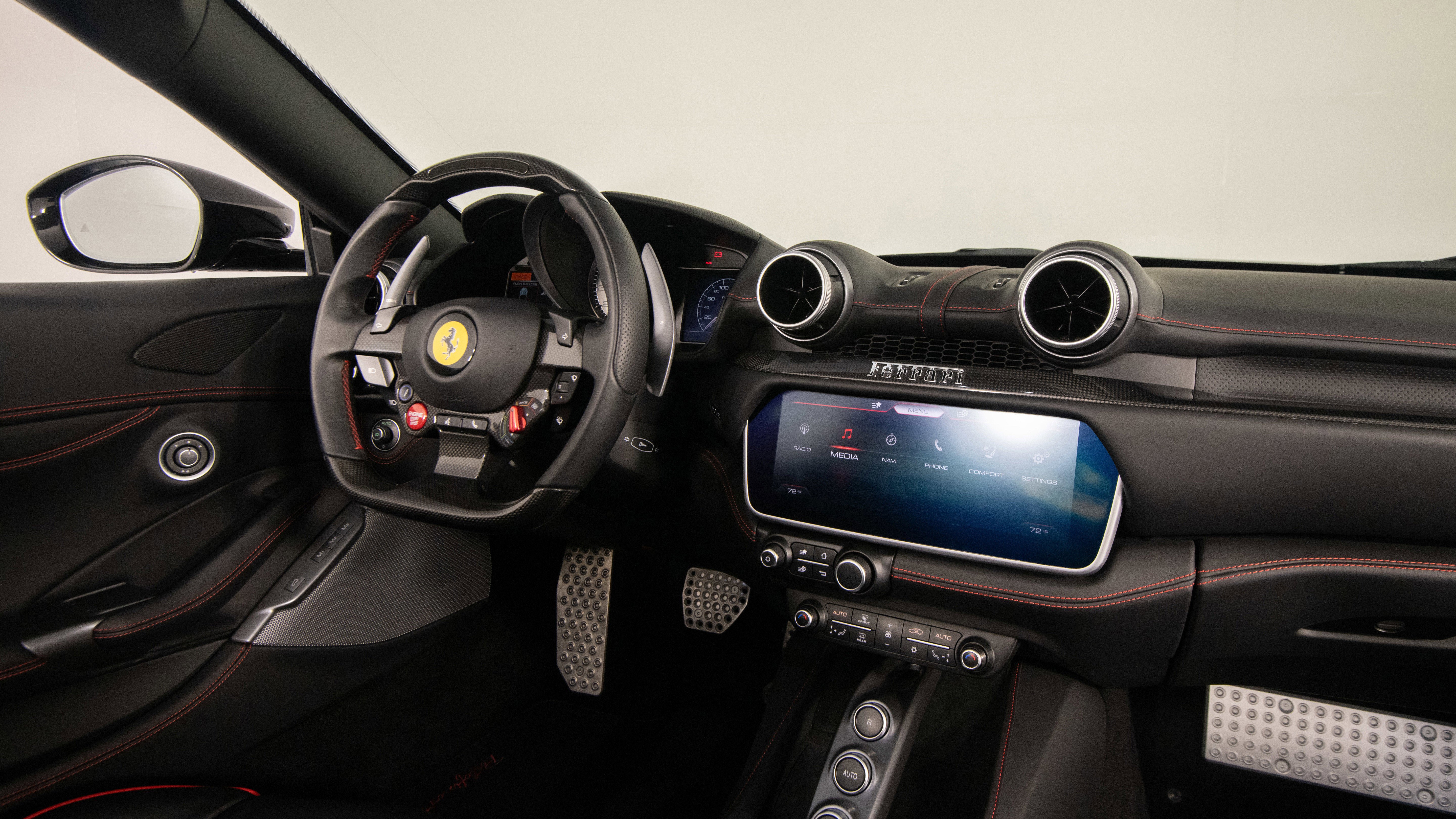 Certified 2022 Ferrari Portofino M image 32