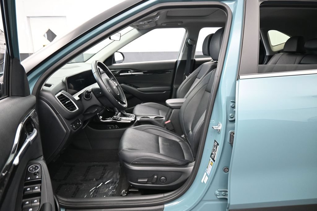 Used 2025 Kia Seltos EX w/ EX Sunroof Package FWD image 11