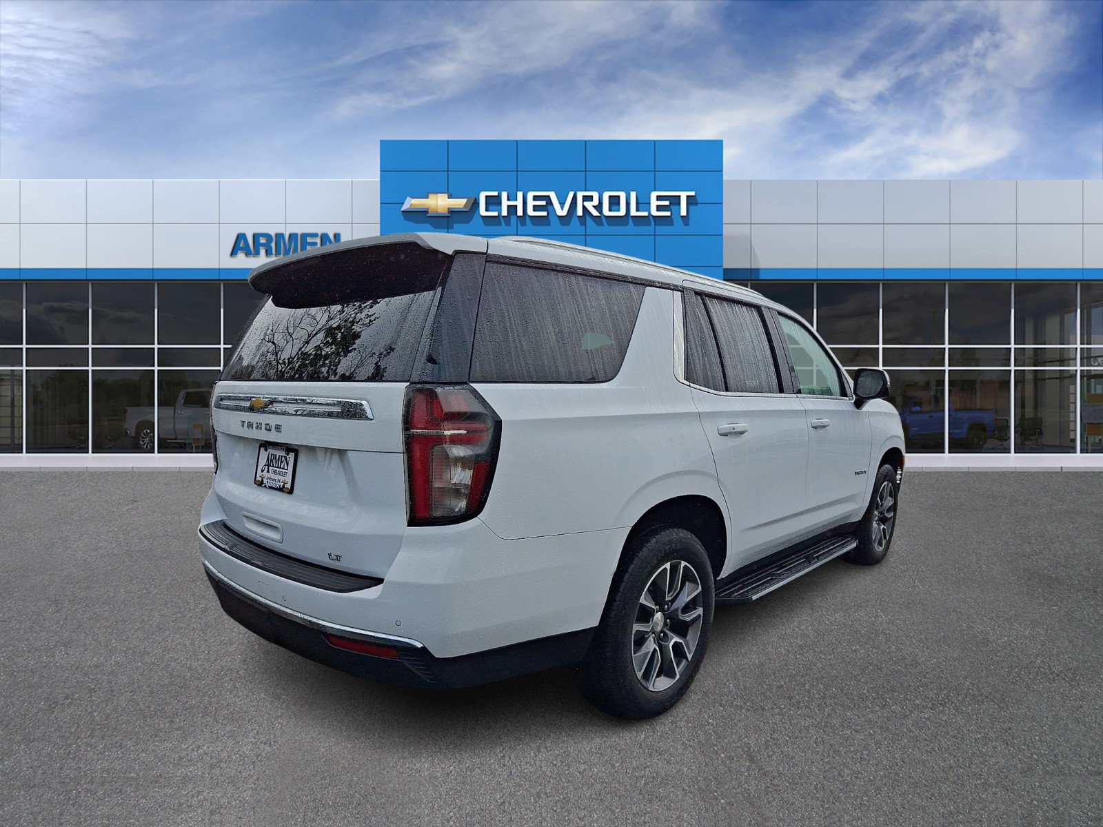Used 2023 Chevrolet Tahoe LT w/ LT Signature Package AWD/4WD image 5
