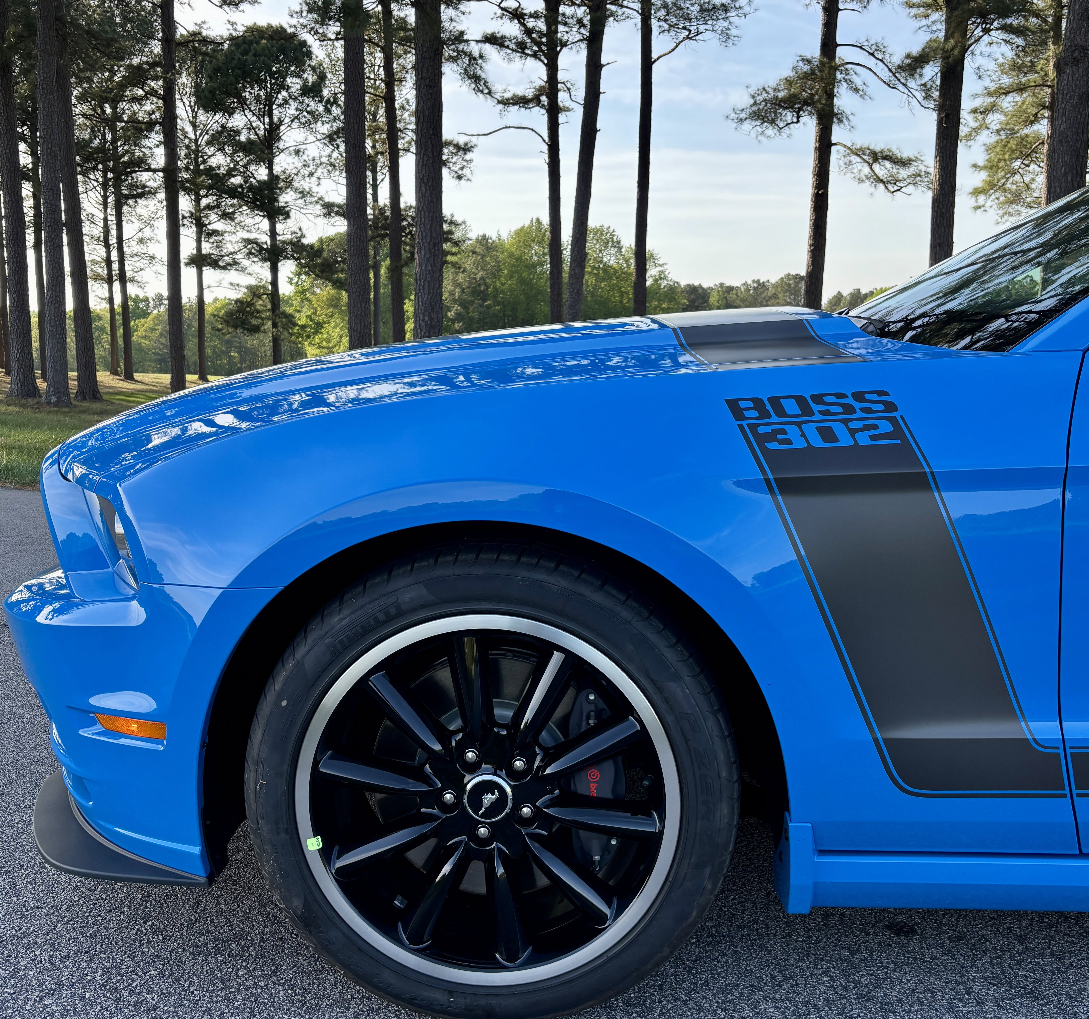 Used 2013 Ford Mustang Boss 302 w/ Boss 302 Accessory Pkg RWD image 9