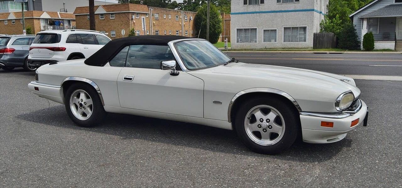 Used 1995 Jaguar XJS 4.0 Convertible RWD image 9