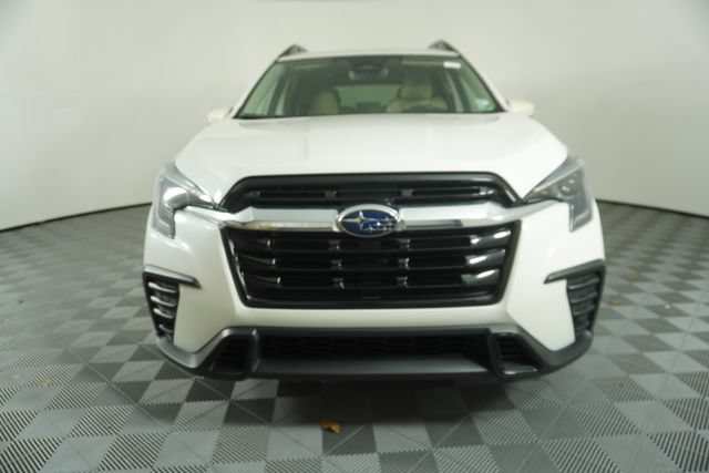 Used 2025 Subaru Ascent Premium AWD/4WD image 2