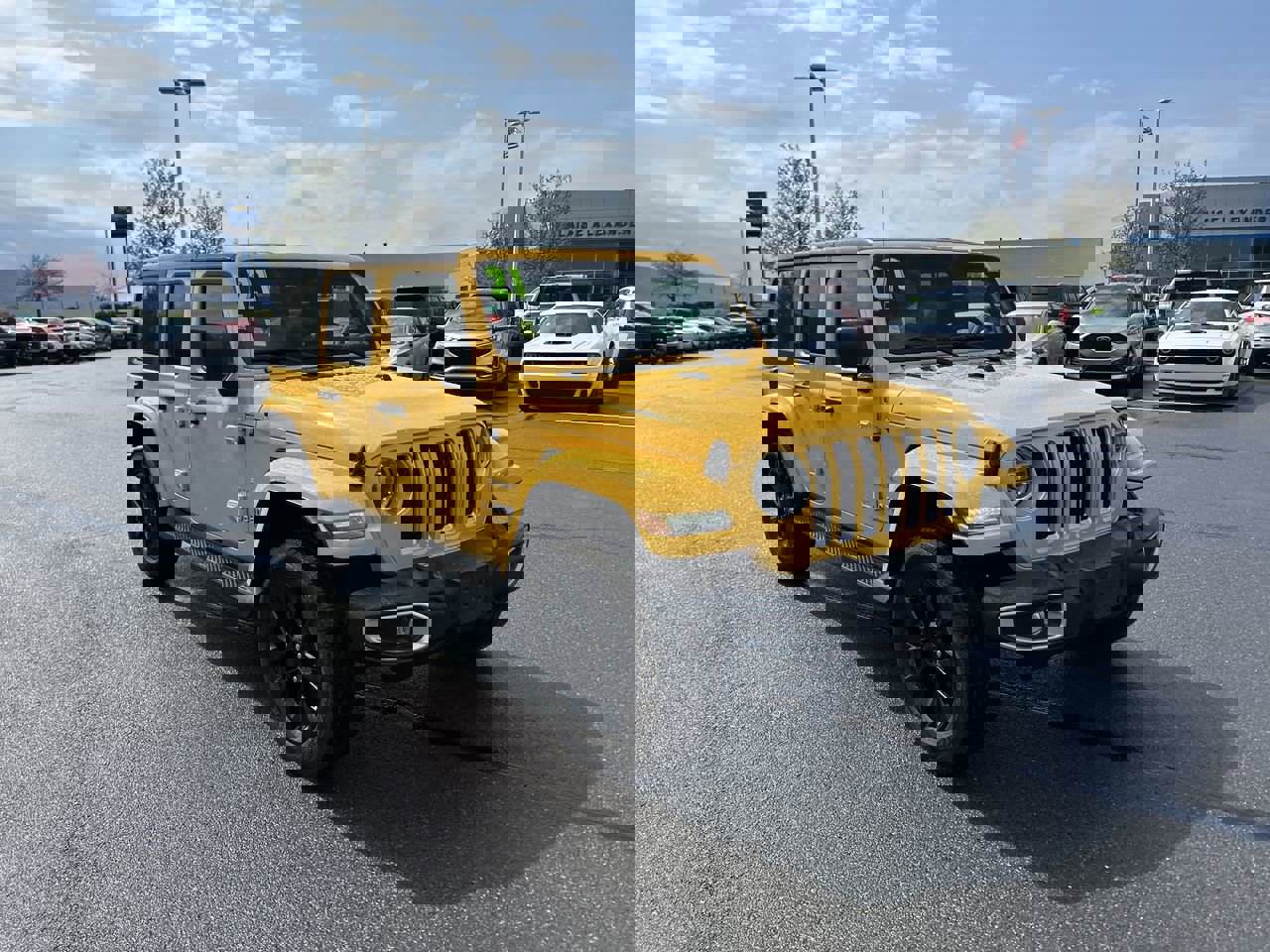 Used 2021 Jeep Wrangler Unlimited Sahara w/ Dual Top Group