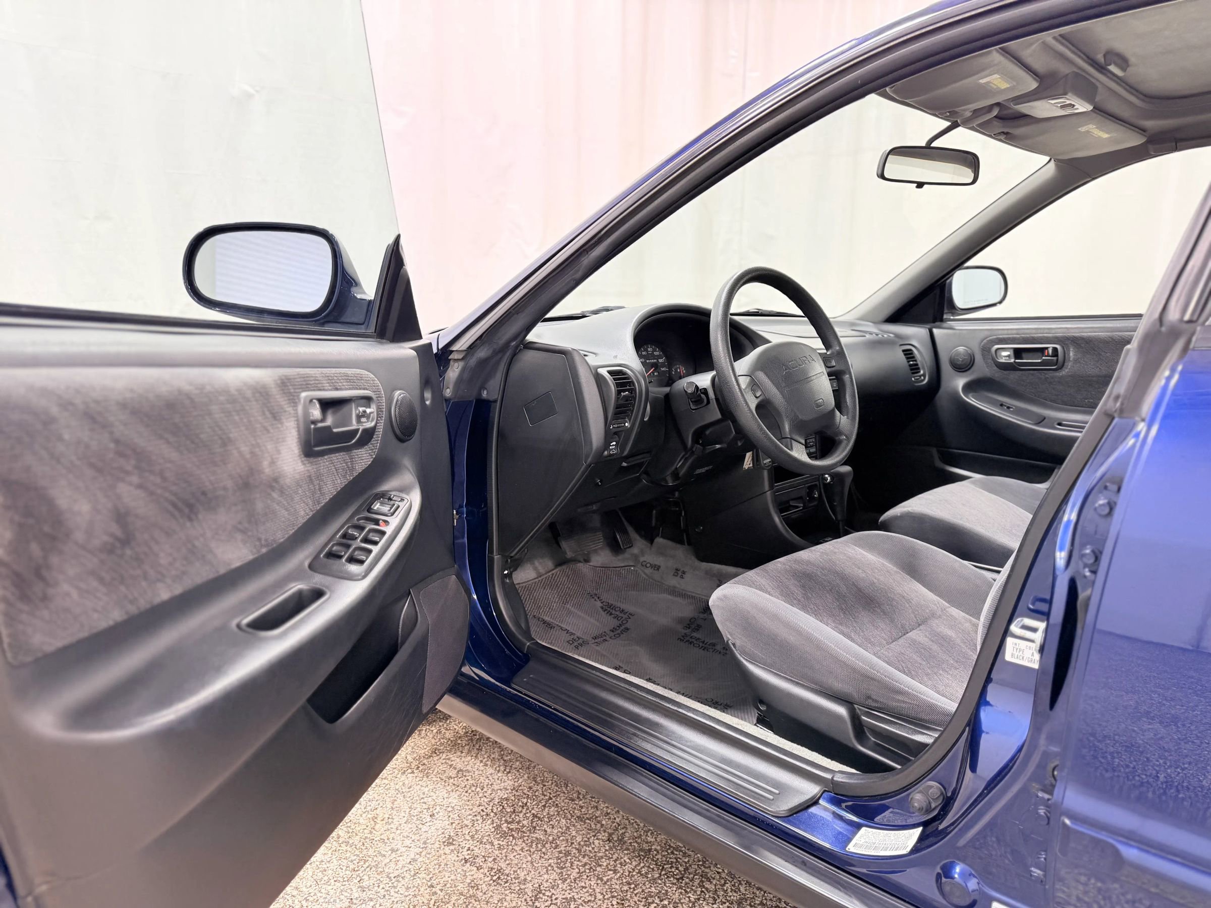 Used 1997 Acura Integra LS FWD image 10