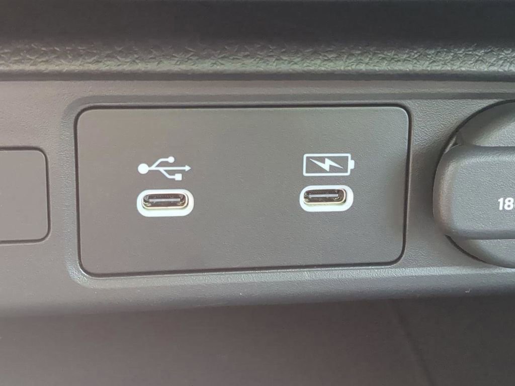 Used 2025 Honda Civic Sport image 18