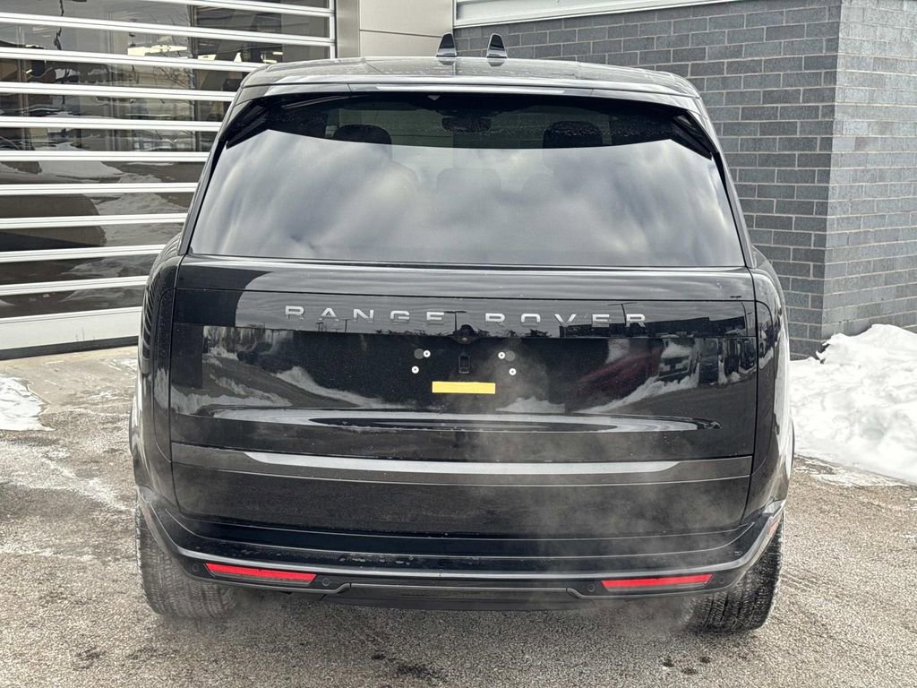 New 2026 Land Rover Range Rover SE image 4