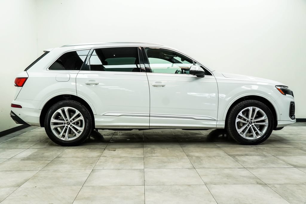Used 2025 Audi Q7 3.0T Premium Plus AWD/4WD image 7