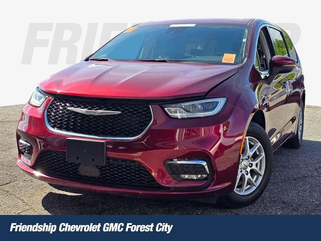 Used 2023 Chrysler Pacifica Touring-L image 1