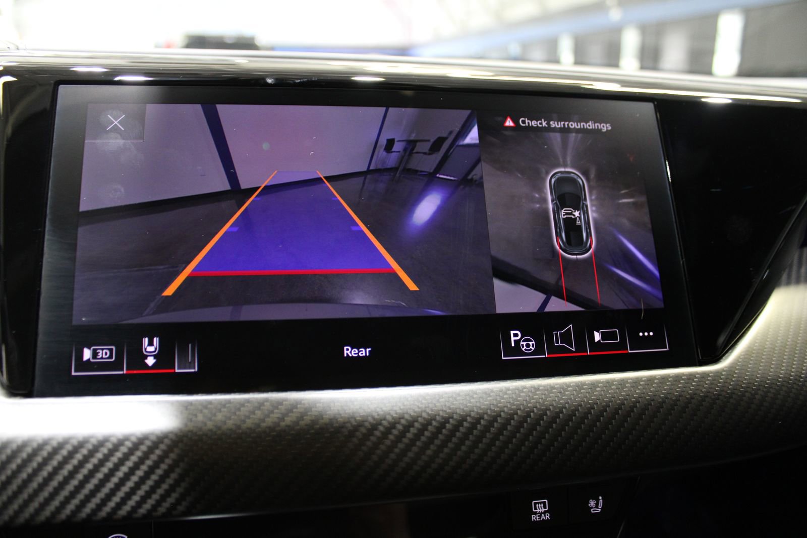 Used 2023 Audi e-tron GT Prestige AWD/4WD image 37