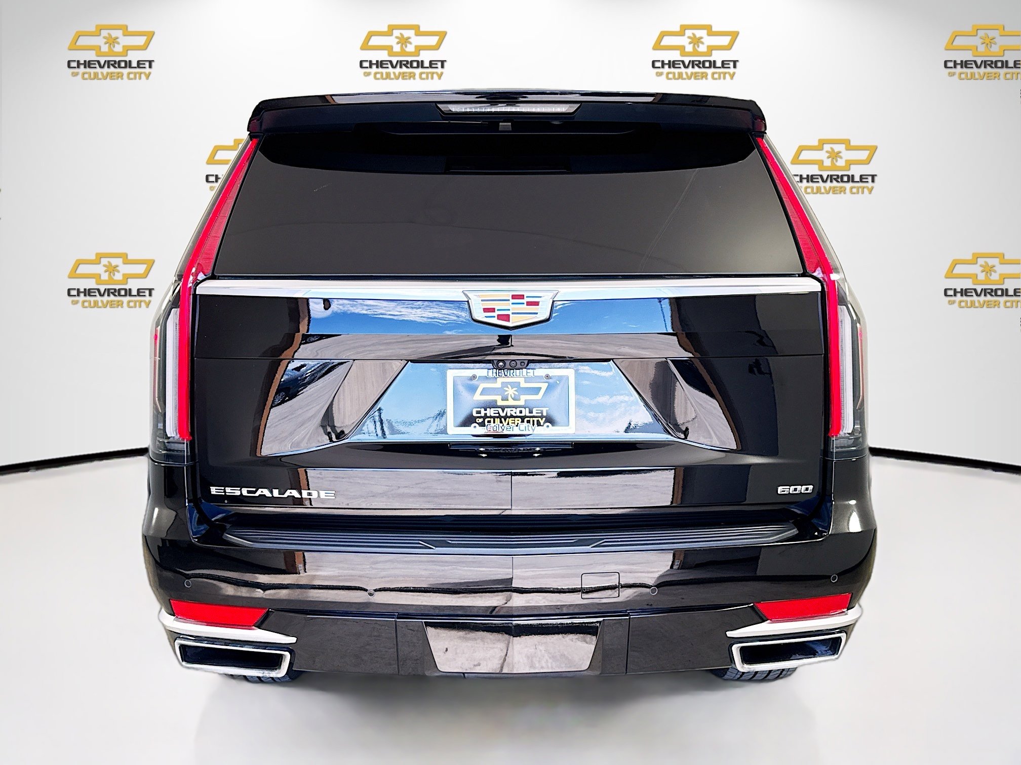 Used 2022 Cadillac Escalade Premium Luxury image 6