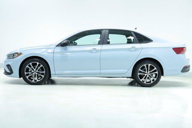 New 2026 Volkswagen Jetta Sport FWD image 4