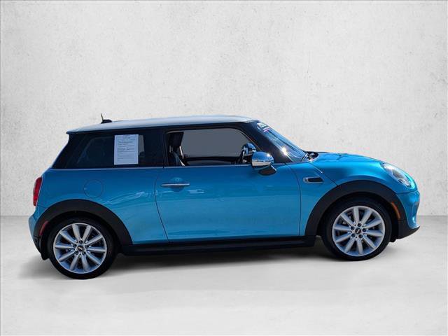 Used 2018 MINI Cooper 2-Door Hardtop image 4