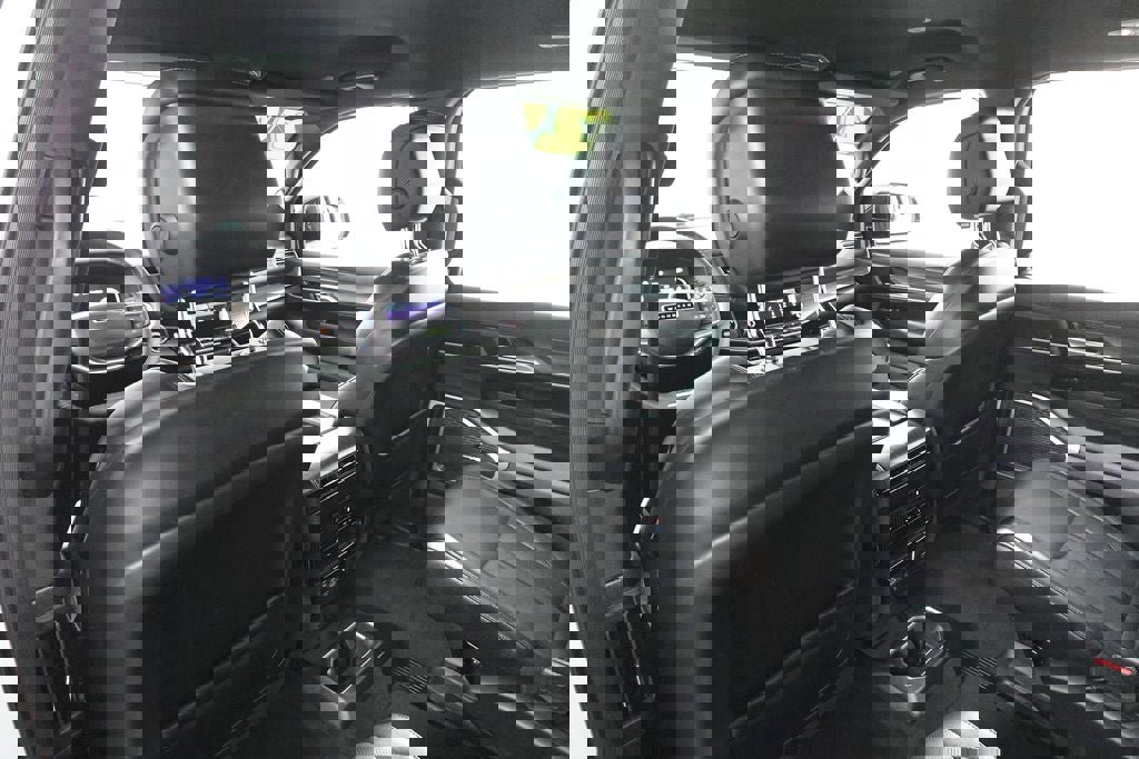 Used 2024 Jeep Wagoneer Series II image 25