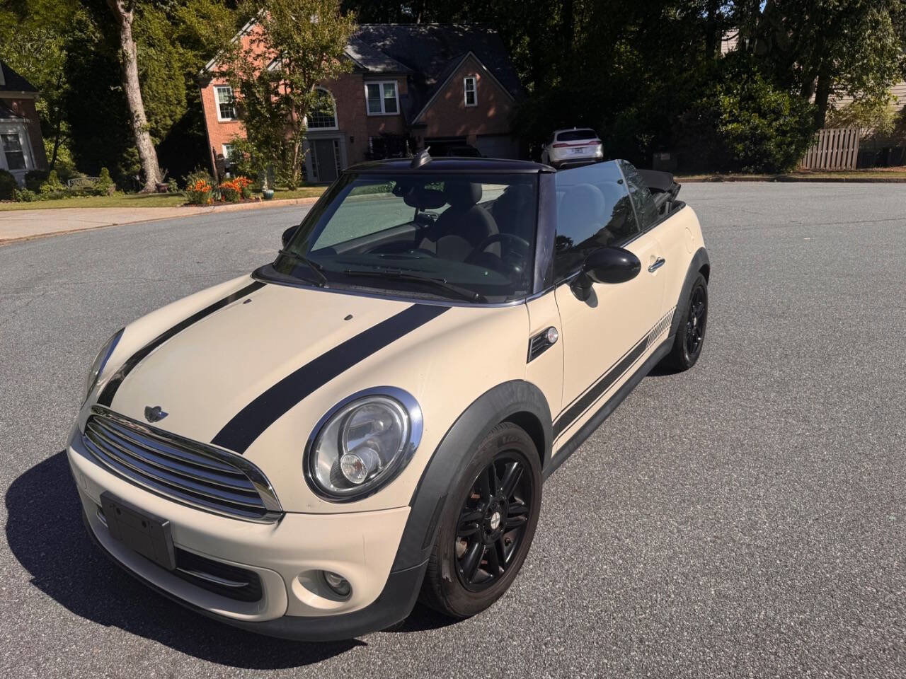 Used 2015 MINI Cooper Convertible FWD image 32