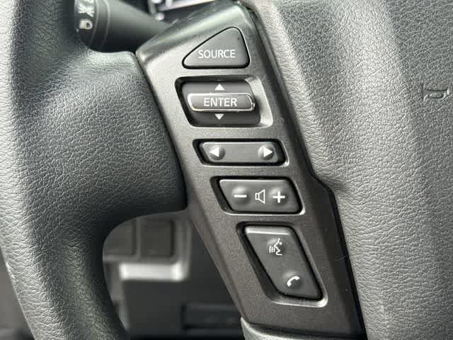 Used 2025 Nissan Frontier SV RWD image 21
