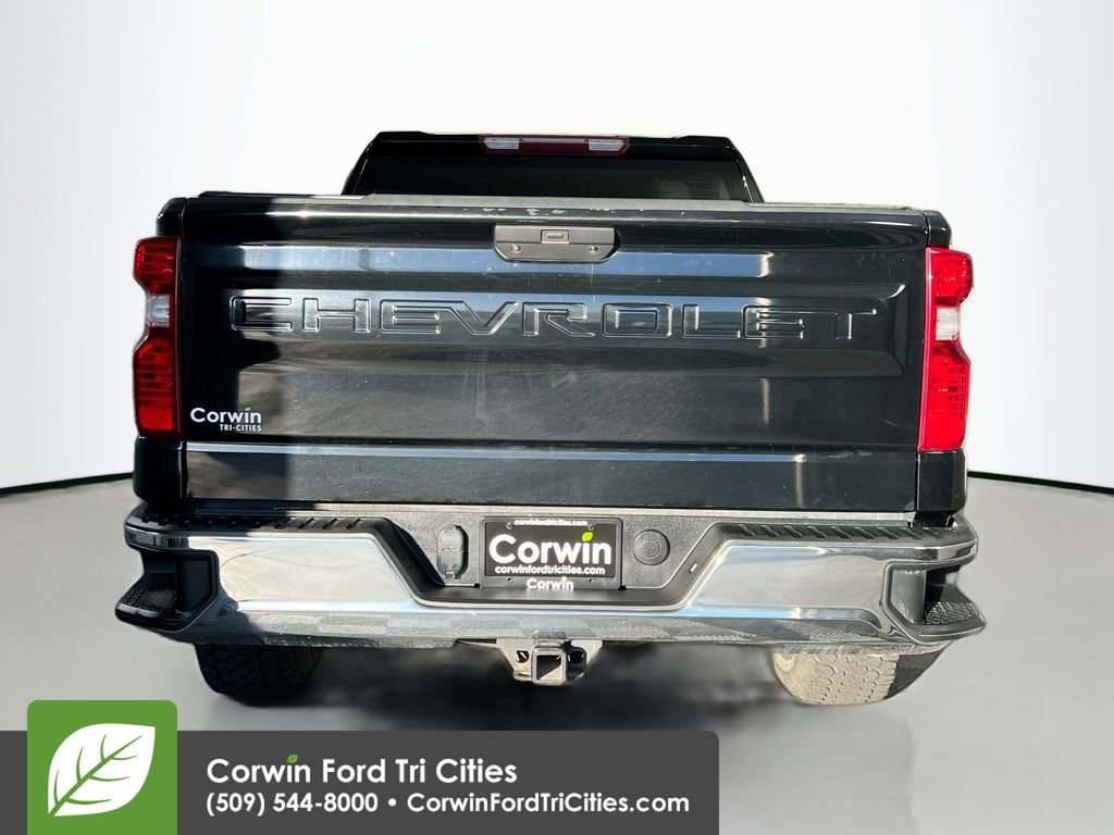 Used 2021 Chevrolet Silverado 1500 LT w/ Bed Protection Package AWD/4WD image 13