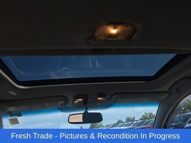 Used 2012 Subaru Outback 2.5i Limited w/ Moonroof Pkg AWD/4WD image 18