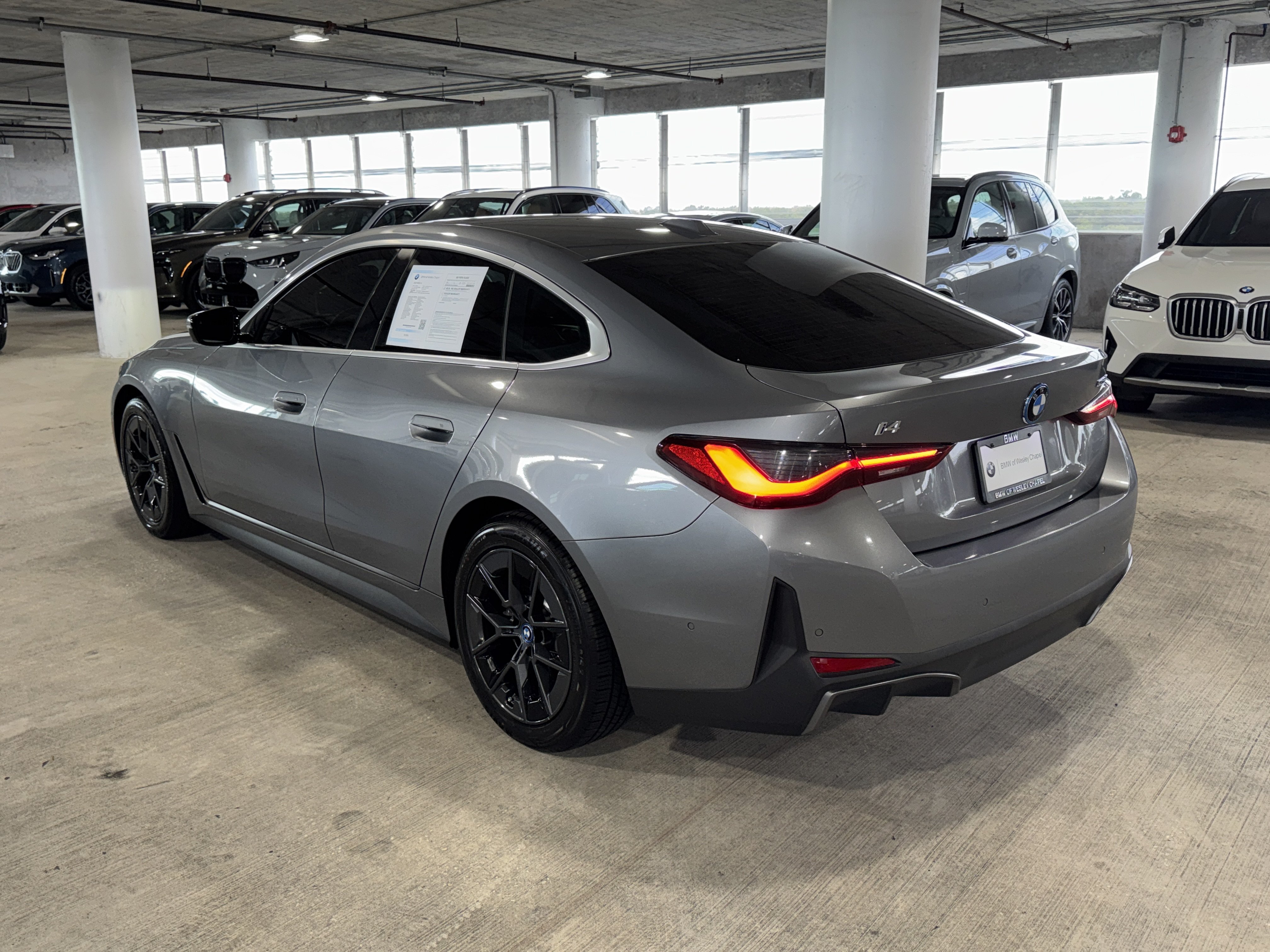 Used 2023 BMW i4 eDrive40 RWD image 6
