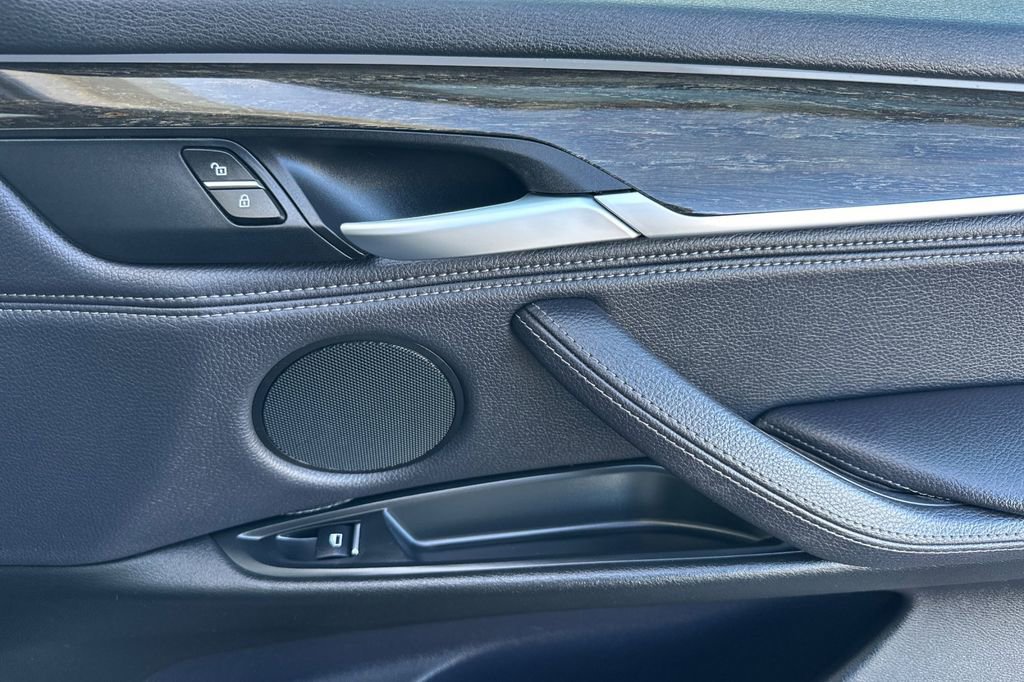 Used 2018 BMW X5 xDrive40e image 19