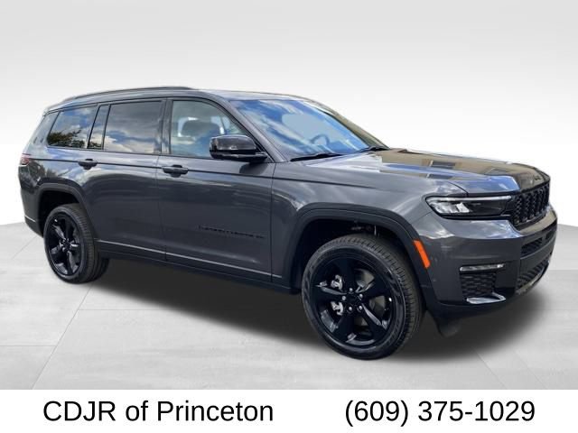 New 2025 Jeep Grand Cherokee L Limited image 1