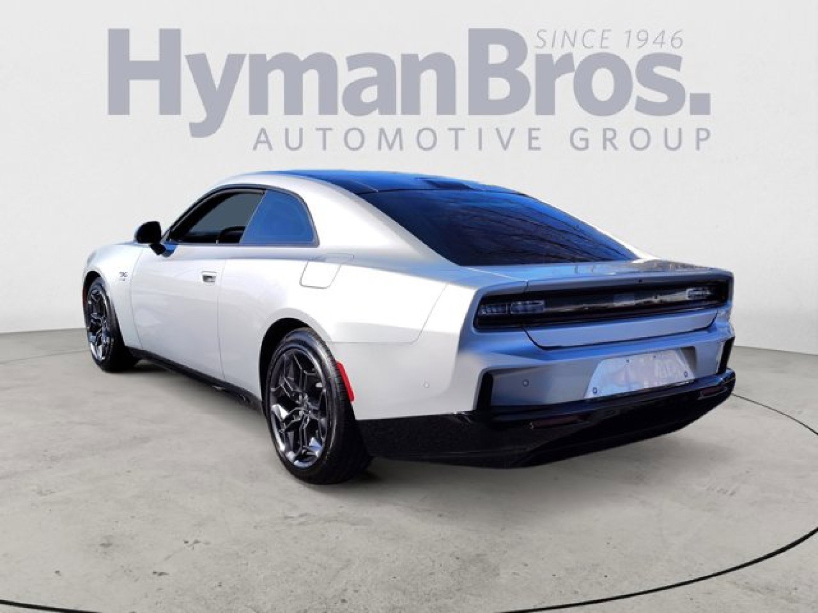 Used 2025 Dodge Charger Daytona R/T w/ Sun & Sound Package image 5
