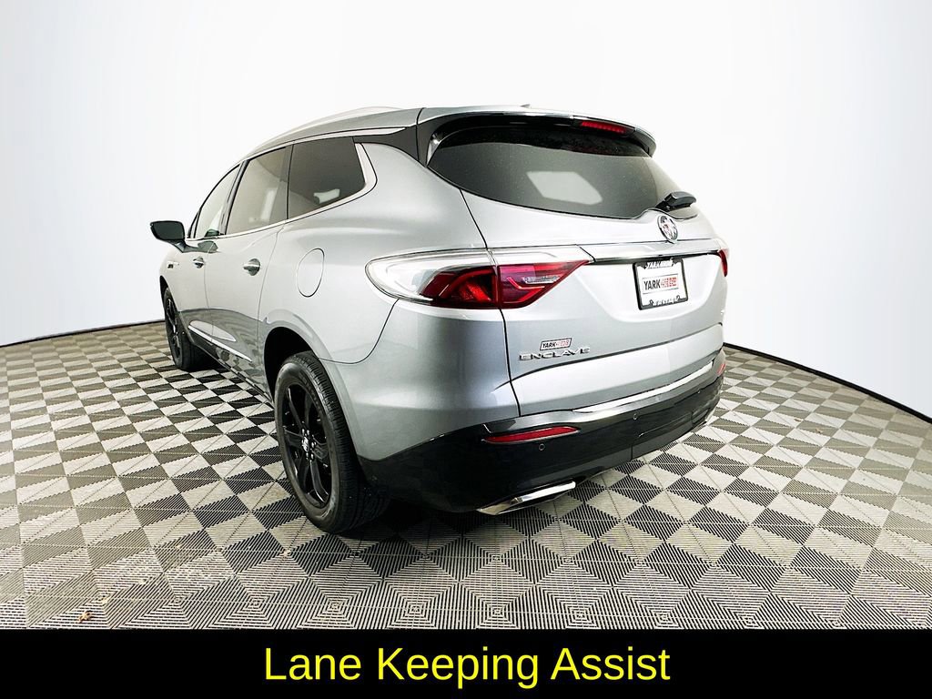 Used 2024 Buick Enclave Essence w/ Sport Touring Edition image 7