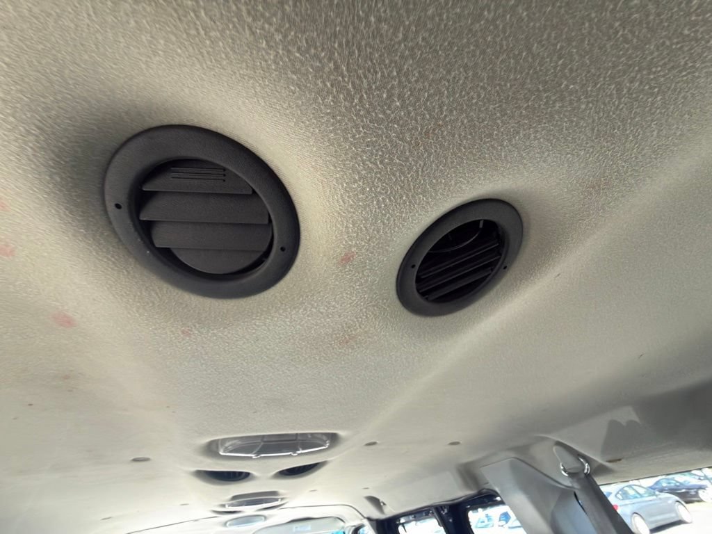 Used 2007 Ford E-350 and Econoline 350 Extended Wagon Super Duty RWD image 31
