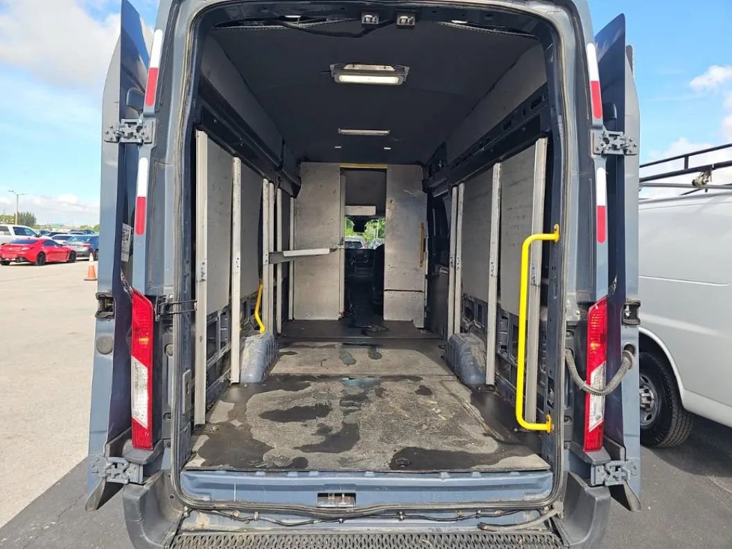 Used 2020 Ford Transit 250 148 High Roof Extended RWD image 13