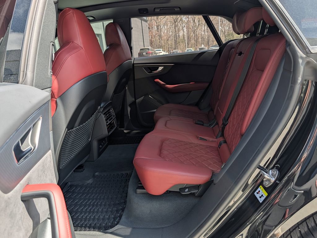 Used 2024 Audi SQ8 Premium Plus image 28