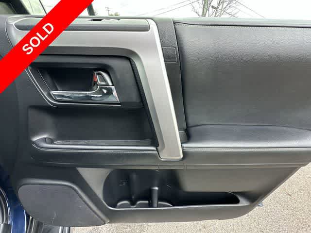 Used 2021 Toyota 4Runner SR5 Premium w/ Moonroof Package AWD/4WD image 25