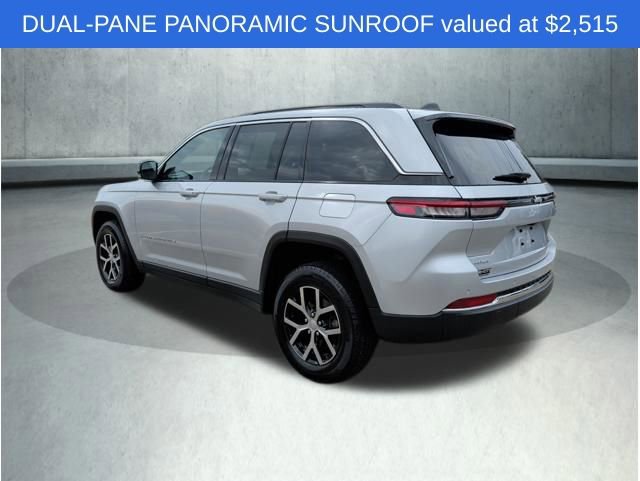 Used 2025 Jeep Grand Cherokee Limited image 3