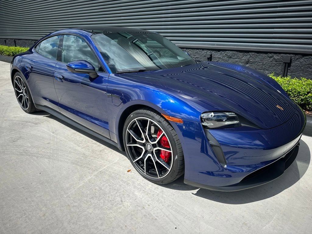 Certified 2024 Porsche Taycan 4S image 11