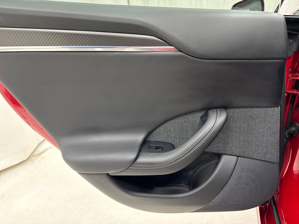 Used 2021 Tesla Model S Plaid image 14