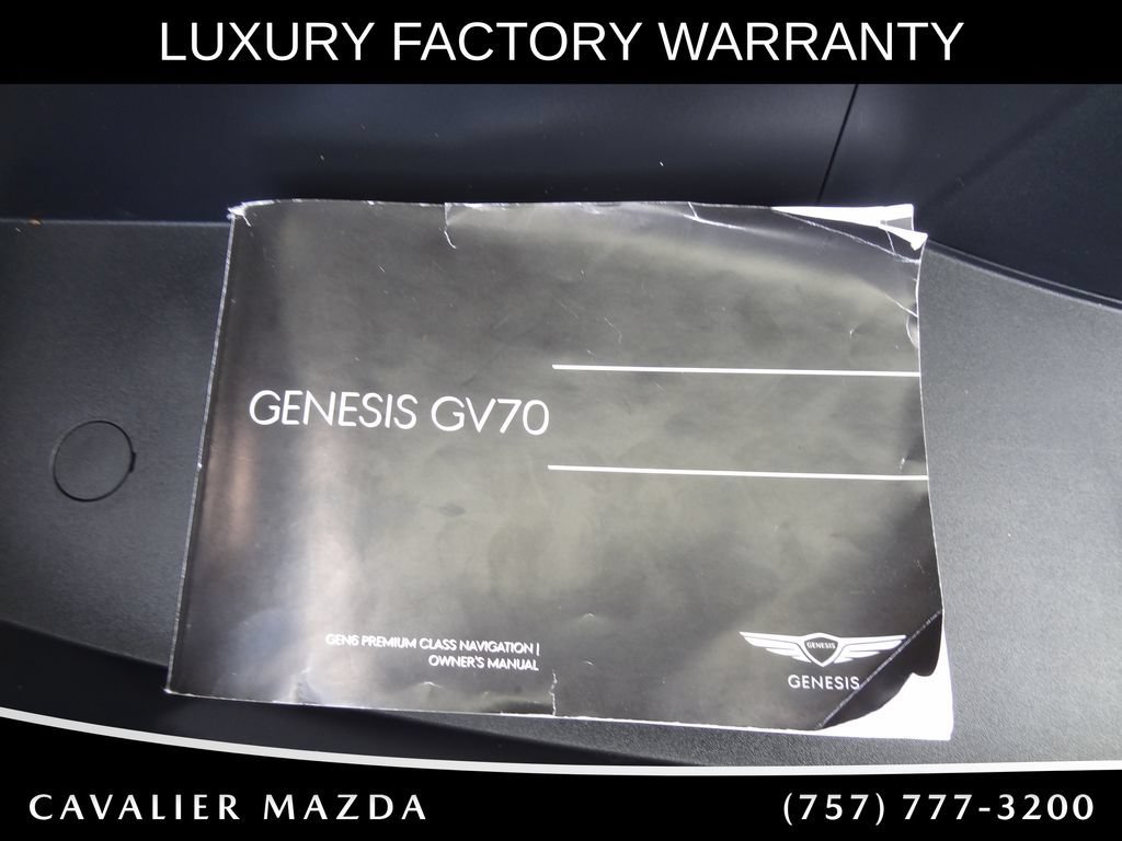 Used 2025 Genesis GV70 2.5T AWD/4WD image 14