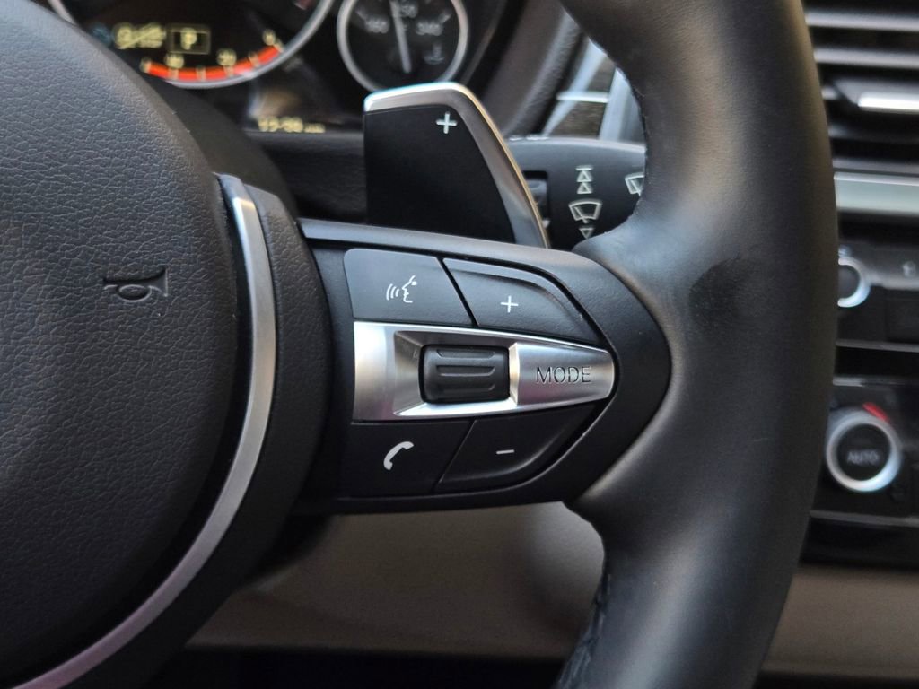 Used 2017 BMW 330i Sedan image 23