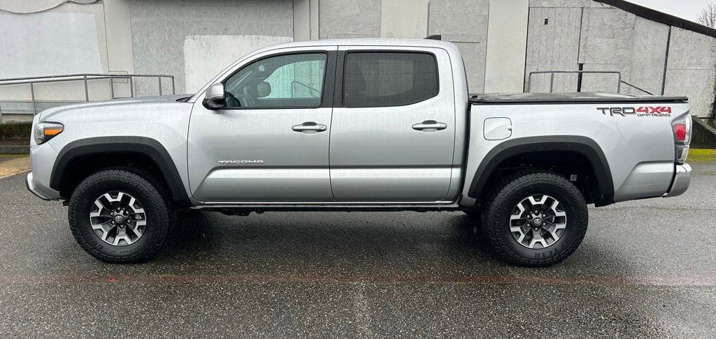 Certified 2023 Toyota Tacoma TRD Off-Road AWD/4WD image 8