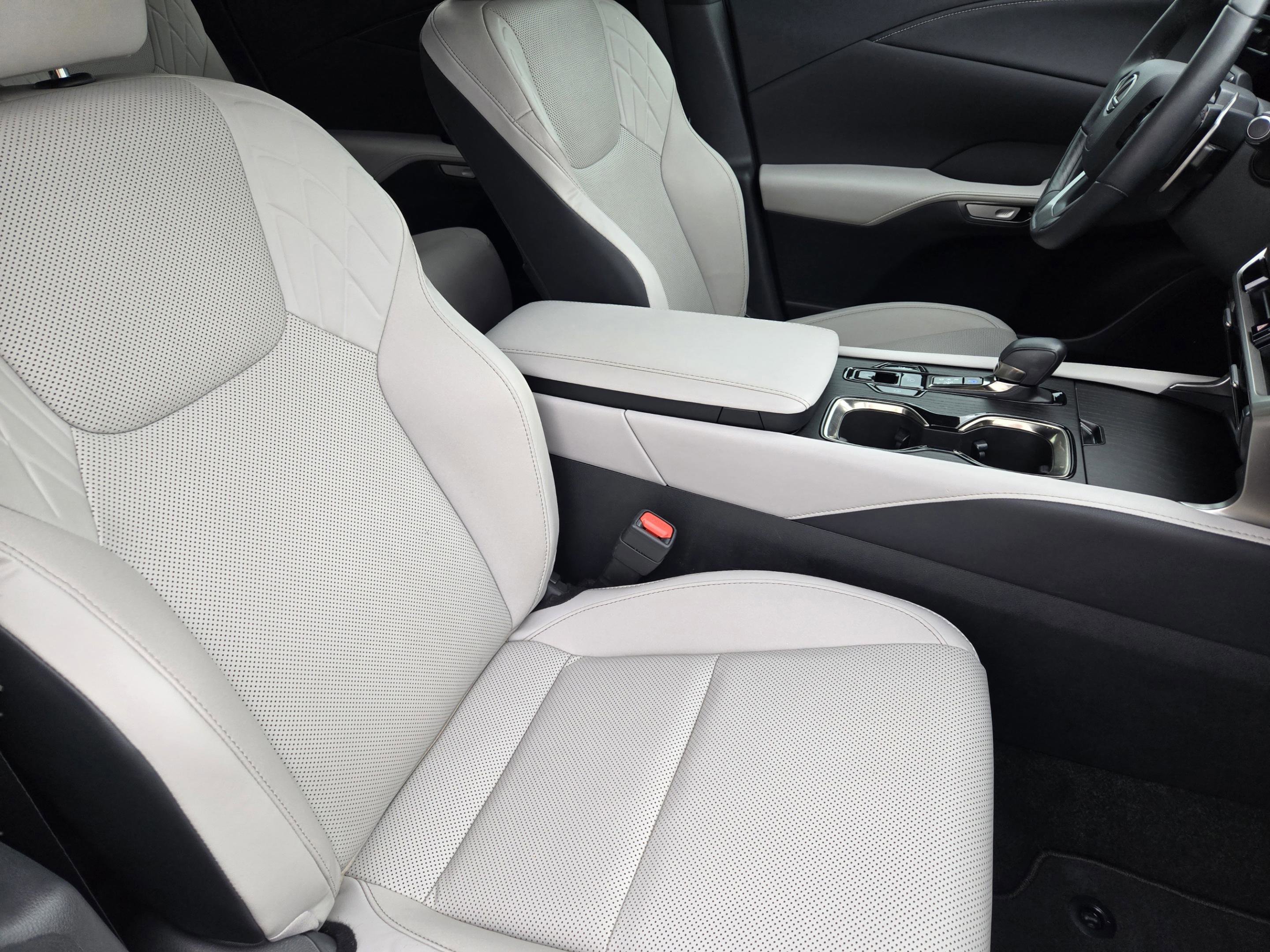 Used 2023 Lexus RX 350 Premium w/ Cold Area Package image 21