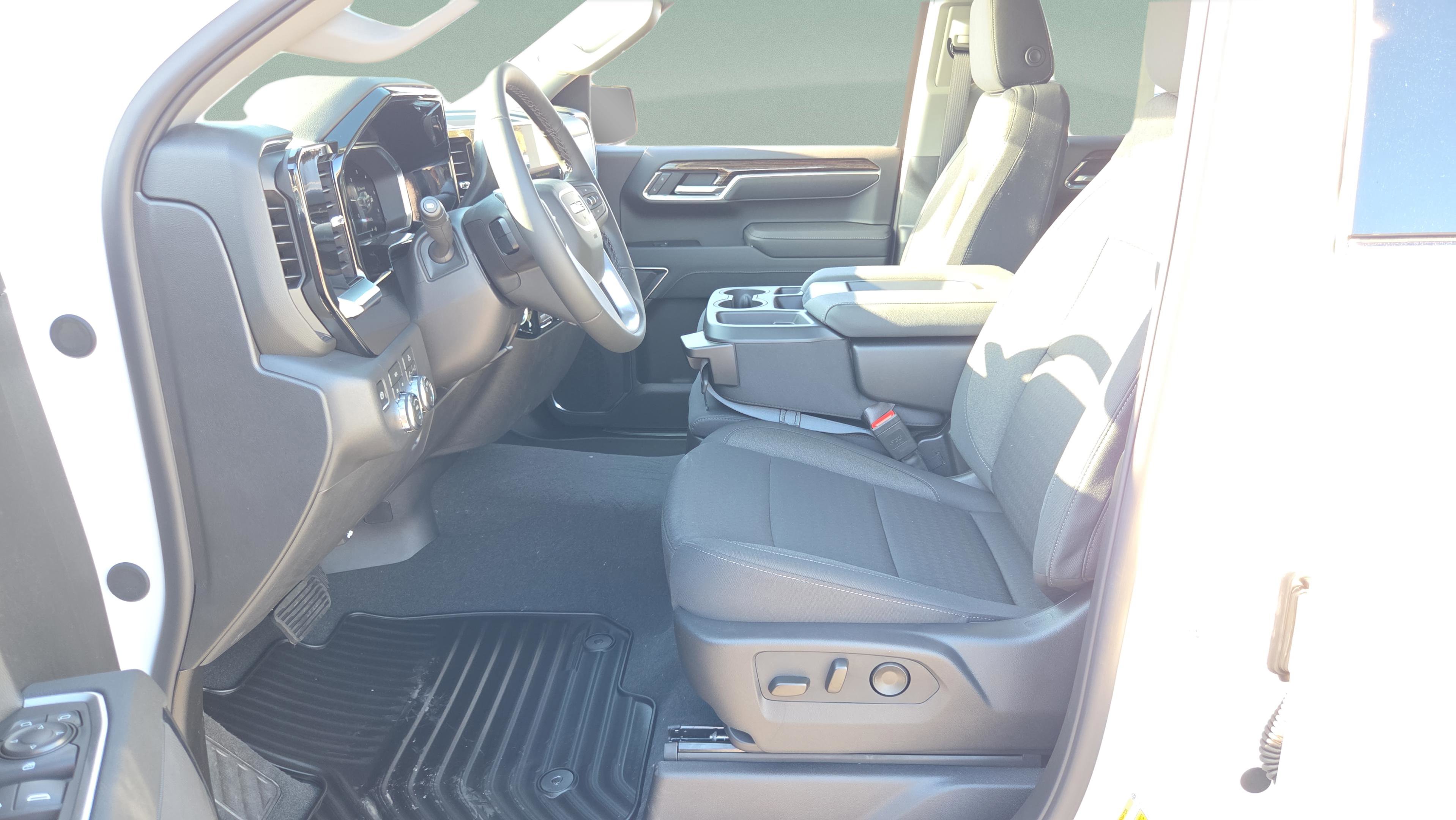 New 2026 GMC Sierra 1500 Pro w/ Pro Value Package image 2