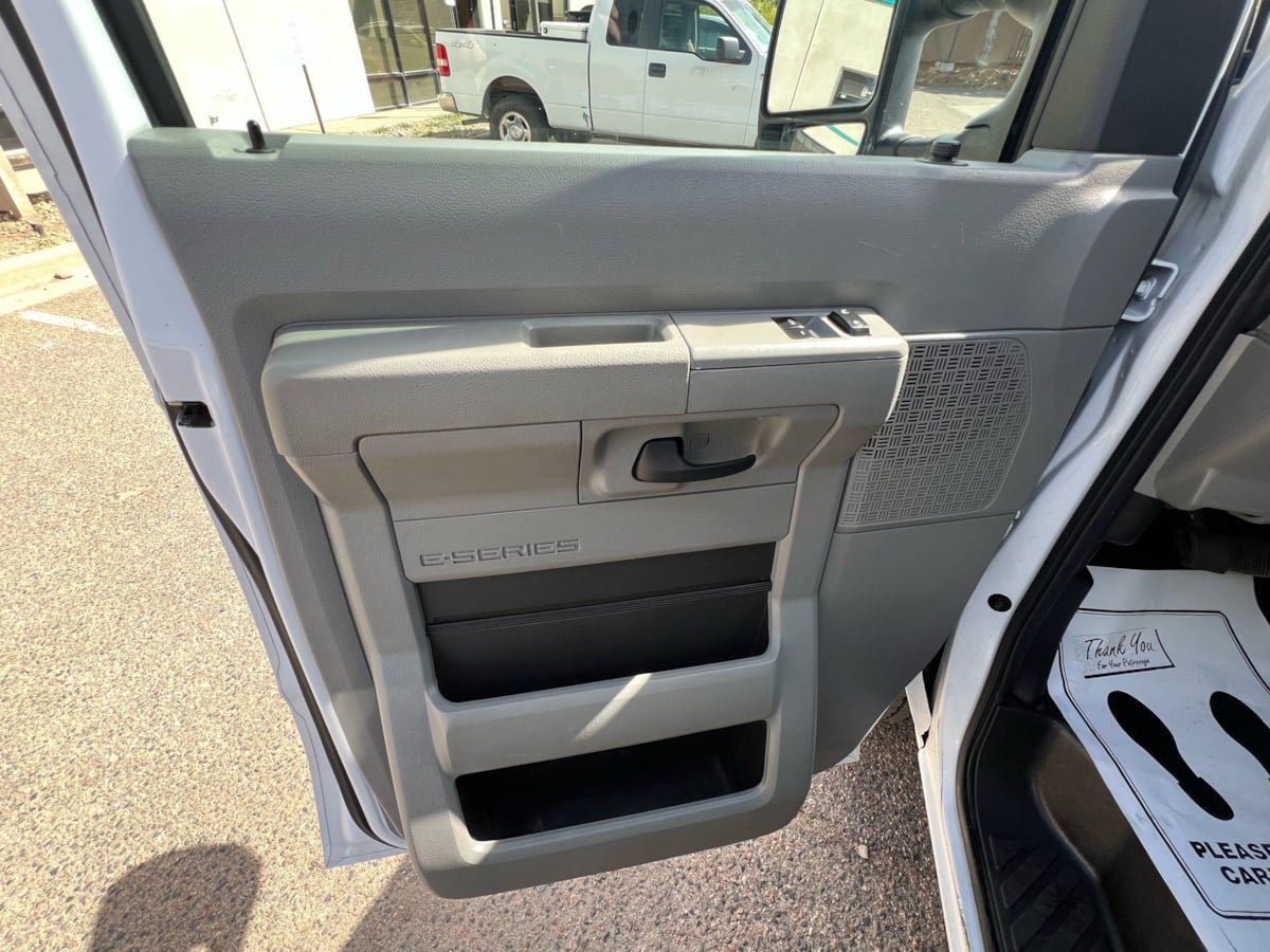 Used 2019 Ford E-350 and Econoline 350 Super Duty w/ Power Windows & Locks Group image 18