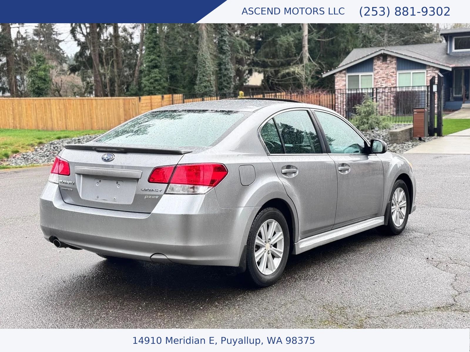 Used 2010 Subaru Legacy 2.5i Premium image 5