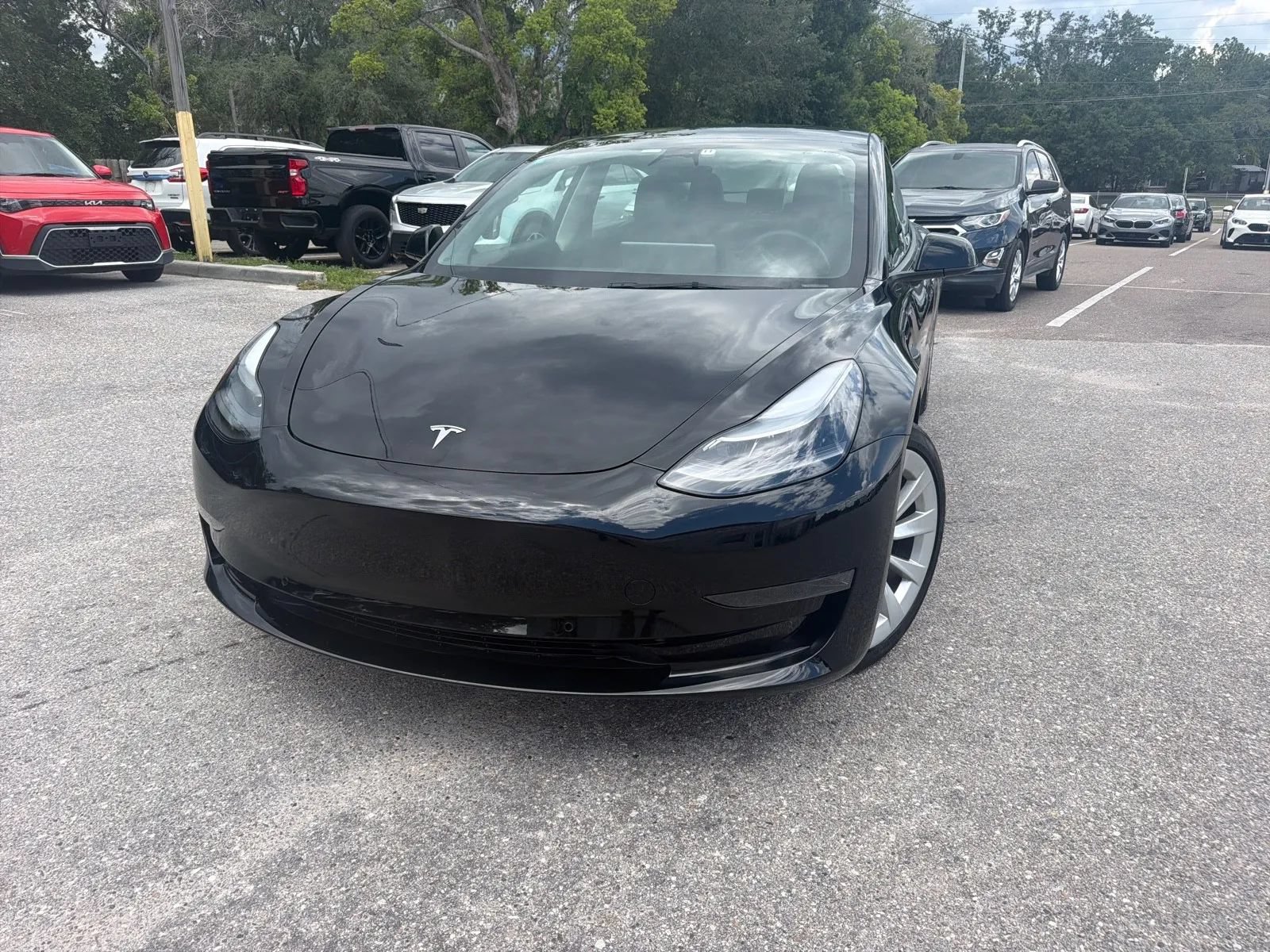 Used 2022 Tesla Model 3 Standard Range RWD image 3