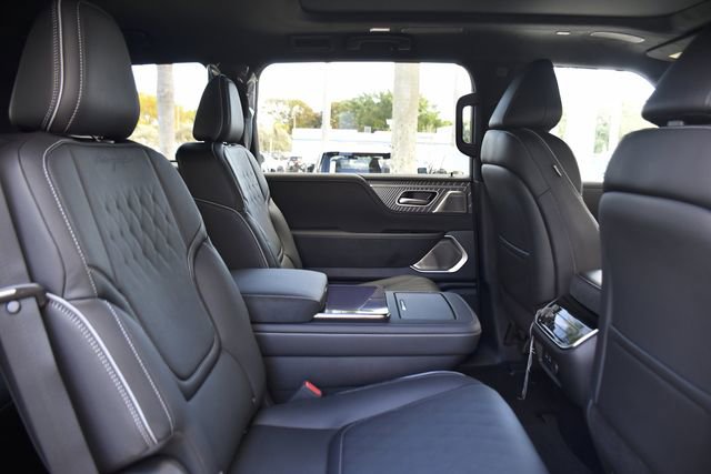 New 2026 INFINITI QX80 Autograph w/ Premium Cargo Package image 32