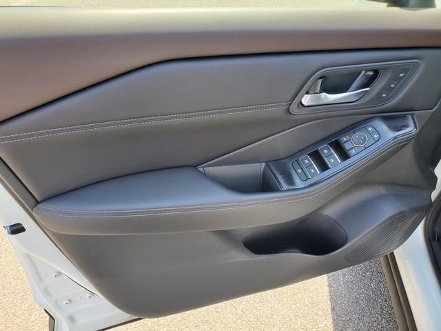 Certified 2023 Nissan Rogue SL w/ SL Premium Package FWD image 17