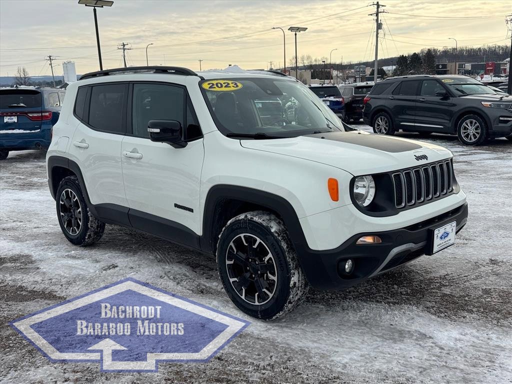Used 2023 Jeep Renegade Latitude image 1